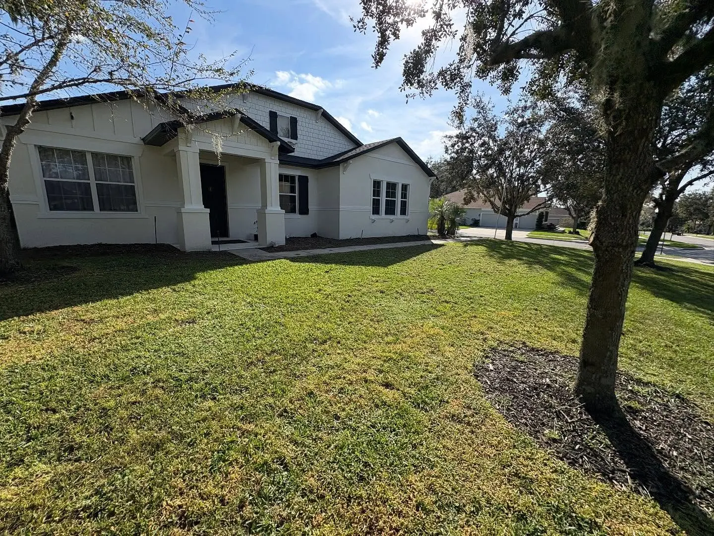 Maintained front lawn at a Central Florida home
